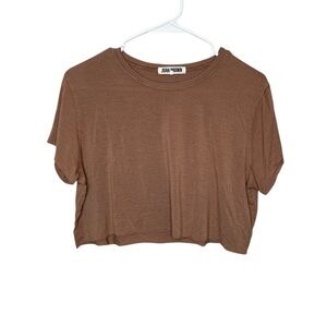 Joah Brown Cropped Tee in Brown